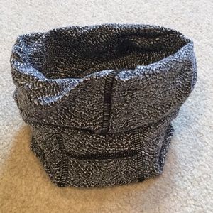 Lululemon Athleta neckwarmer, Black/Gray/white